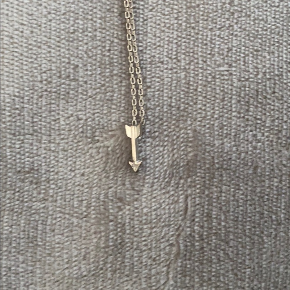 silver arrow choker✨